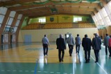Budowa sali gimnastycznej w Gogołowej: oglądali obiekty sportowe w sąsiednich gminach 