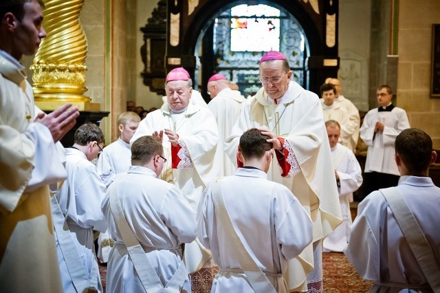 W sobotę, 25 maja 2013 roku, Archidiecezja Gnieźnieńska wbogaciła się o nowych kapłanów. Uroczystości przewodniczył Prymas Polski Józef Kowalczyk