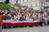 Ponad tysiąc dzieci wspólnie zaśpiewało w Przemyślu hymn Polski [ZDJĘCIA, WIDEO]