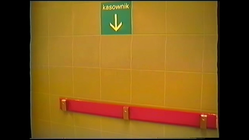 Tak kiedyś wyglądało metro w Warszawie. Dziś obchodzi swoje 29. urodziny. Przenosimy się w nostalgiczną podróż do lat 90. 