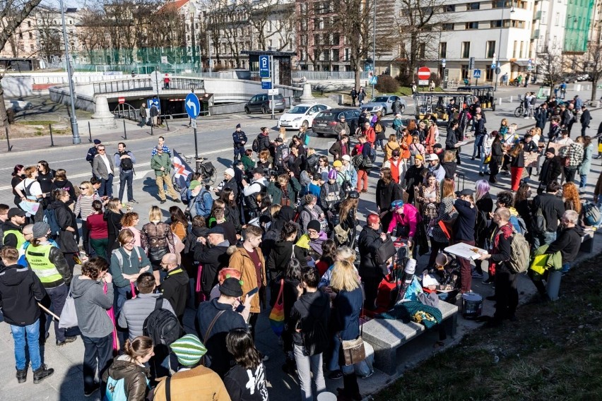 Manifa Krakowska idzie przez miasto