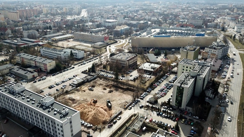 Wielka zmiana w centrum Kielc. Budują kompleks biur i apartamentów (WIDEO, ZDJĘCIA) 