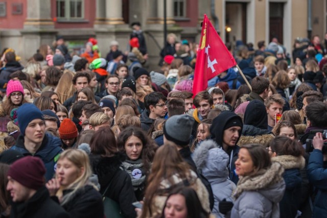 W Marszu Ponad Podziałami w Gdańsku wzięło udział 1500 uczniów szkół średnich [6.02.2019]
