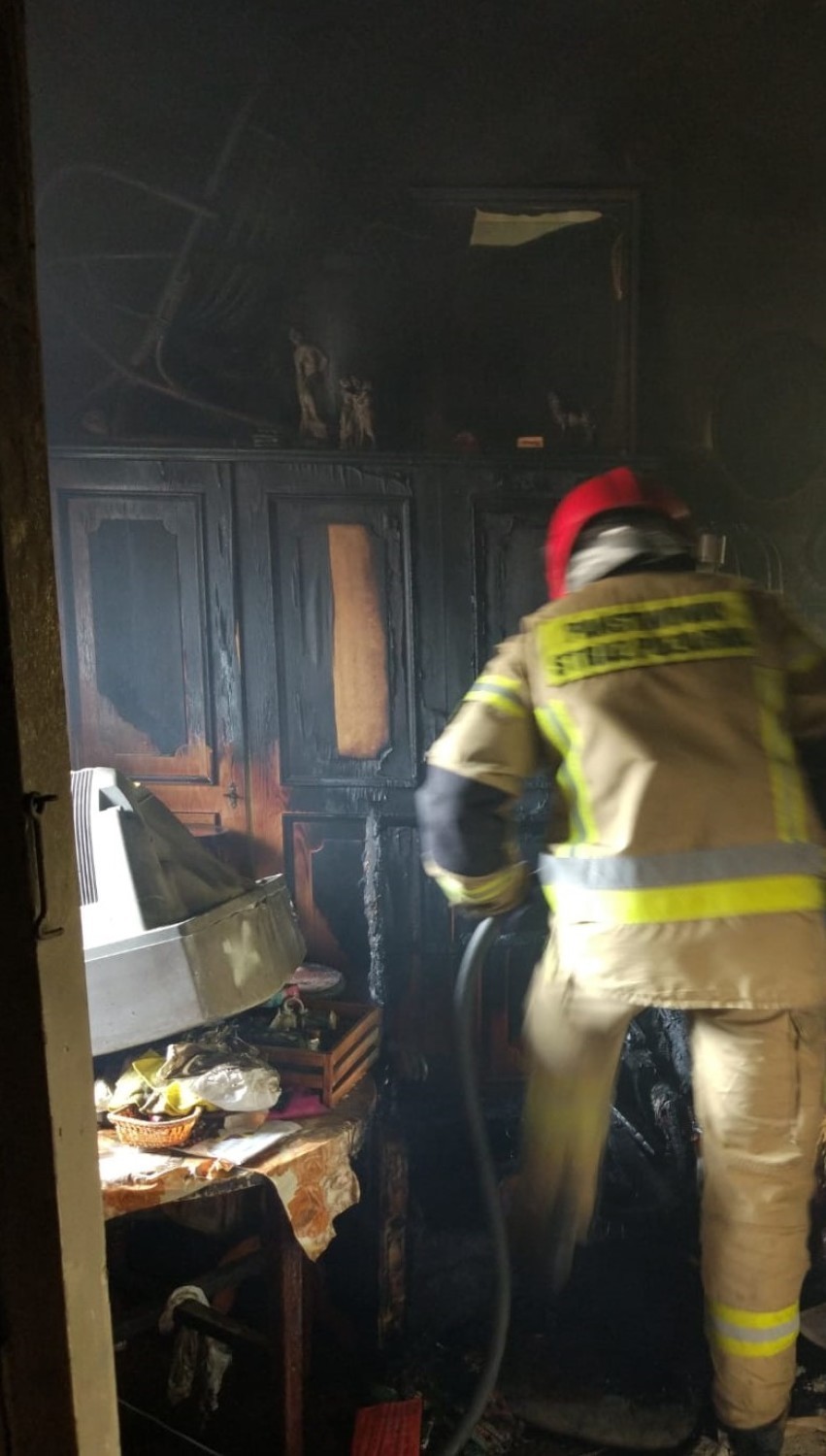 W Sejnach, w pożarze domu zginął 70-letni mężczyzna. Przyczyny tragedii ustalają organy ścigania