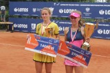 Zamieszanie wokół stanu zdrowia Katarzyny Kawy. Tenisistka z Krynicy zagra z Brazylią w Billie Jean King Cup