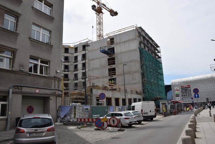 Trwa budowa hotelu przy Młyńskiej w Katowicach. To Mercure...