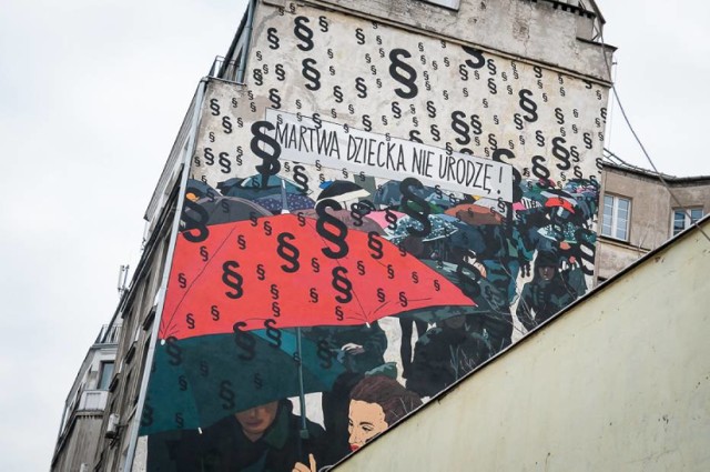 Mural "Czarnego Protestu" został zamalowany. W jego miejsce powstanie reklama
