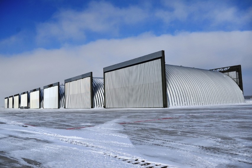 Dęblin: Nowe hangary na lotnisku już niedługo (ZDJĘCIA)