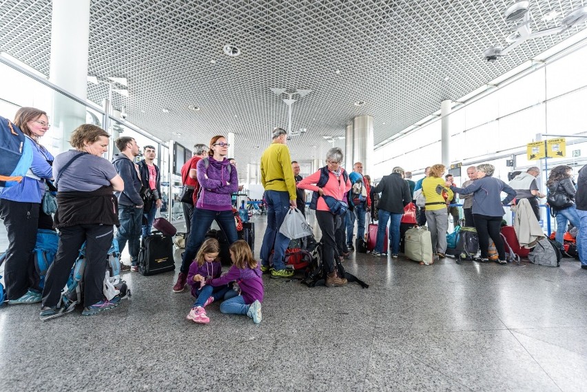 Kolejki to obecnie zmora europejskich lotnisk, zwłaszcza...