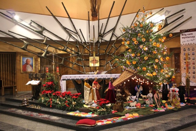 Szopka bożonarodzeniowa parafii Matki Bożej Częstochowskiej w Mysłowicach-Kosztowach