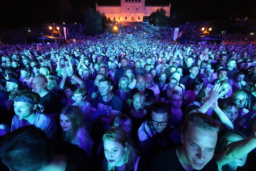 Bajm na placu Zamkowym w Lublinie. Tłumy bawiły się na jubileuszowym koncercie (ZDJĘCIA, WIDEO)