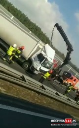 Damienice. Autostrada była zablokowana. Ciężarówka przewróciła się na pasie w kierunku Krakowa