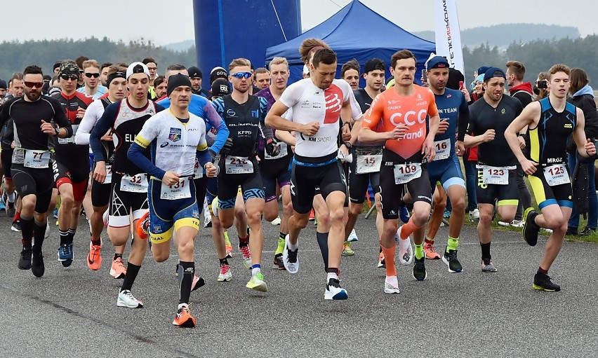 Piła. Na starcie Podniebnego Duathlonu stanęło ponad 200 zawodników, głównie z Wielkopolski. Zobaczcie zdjęcia