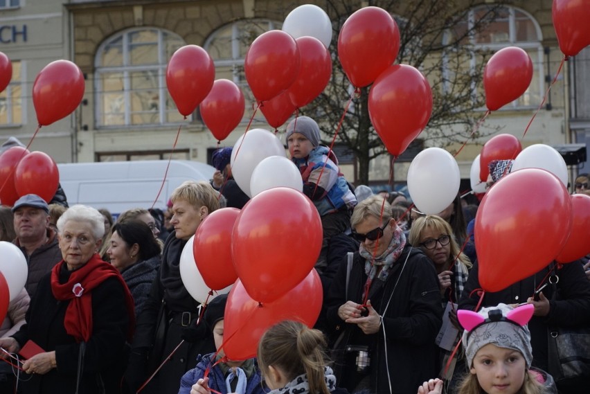 Poznaniacy świętują 100. rocznicę odzyskania niepodległości...