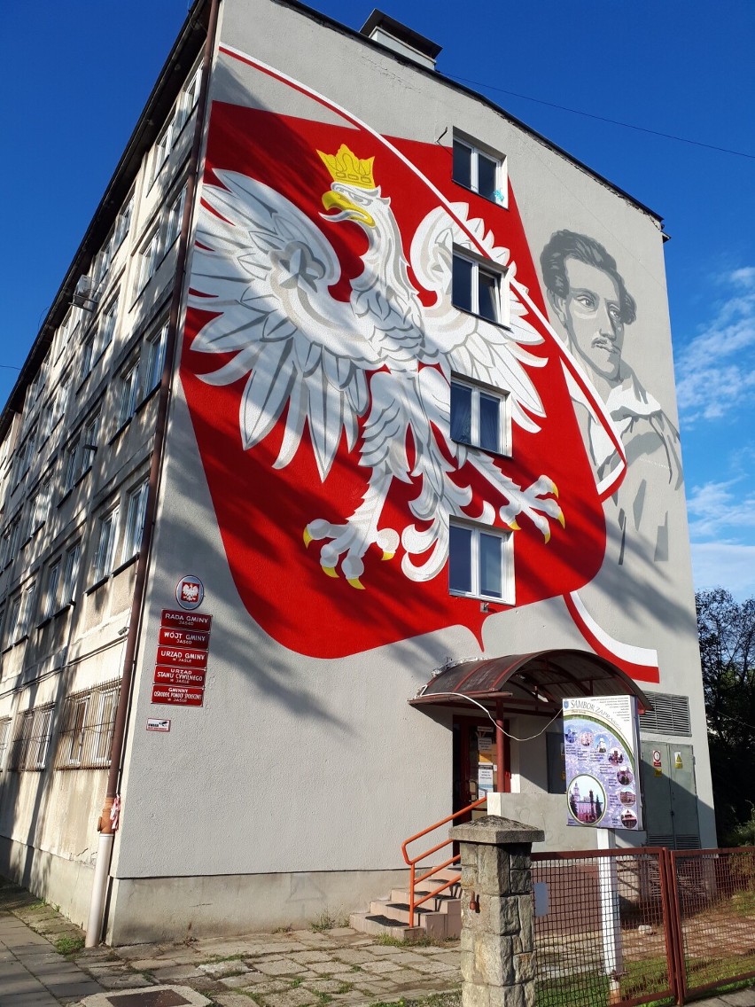 Mural na budynku Urzędu Gminy w Jaśle