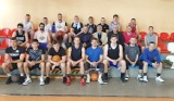 Koszykarze Sokoła Żary zaczęli trenować. Na pierwszym spotkaniu było 20 zawodników