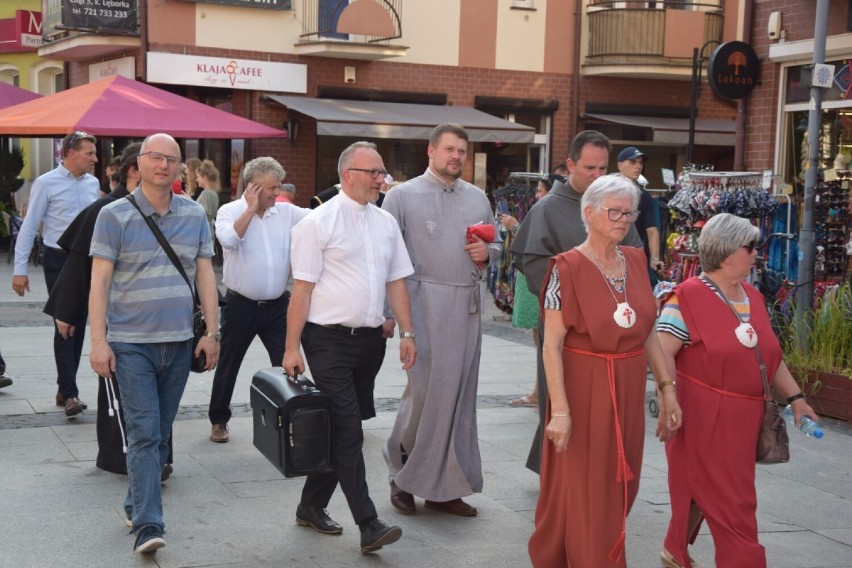 "Marsz pokoju" i nabożeństwo ekumeniczne rozpoczęło Lęborskie Dni Jakubowe 