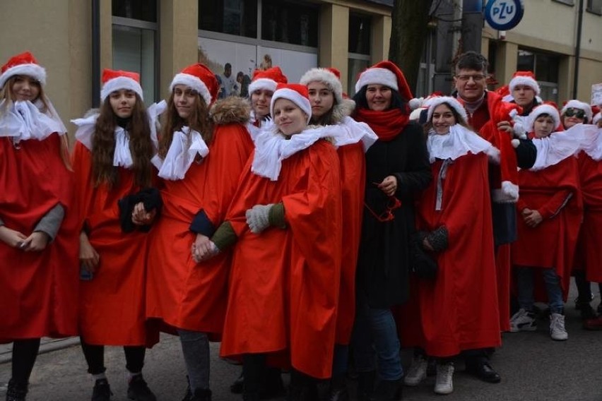 Jarmark świąteczny i parada w Pabianicach