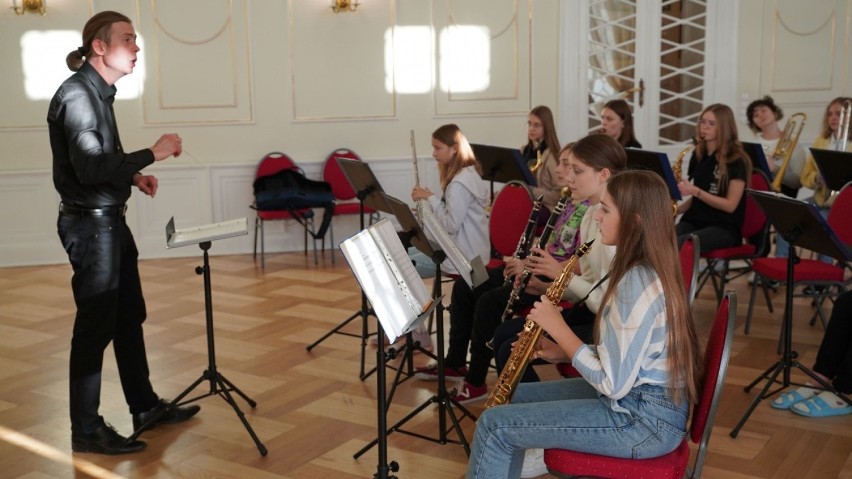 Zespół "Śląsk" zorganizował warsztaty dla Szkolnej Orkiestry...