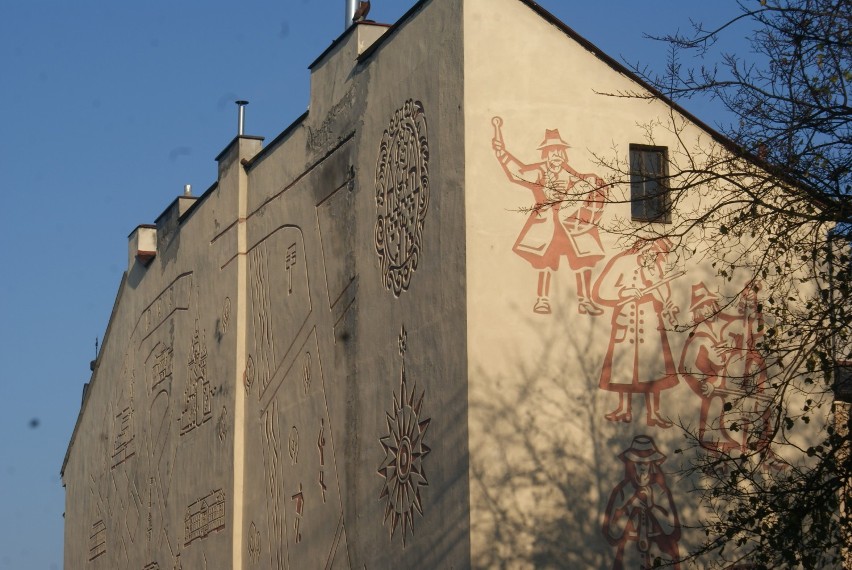 Sgraffito na ścianie kamienicy przy ulicy Stawiszyńskiej, to jeden z symboli Kalisza