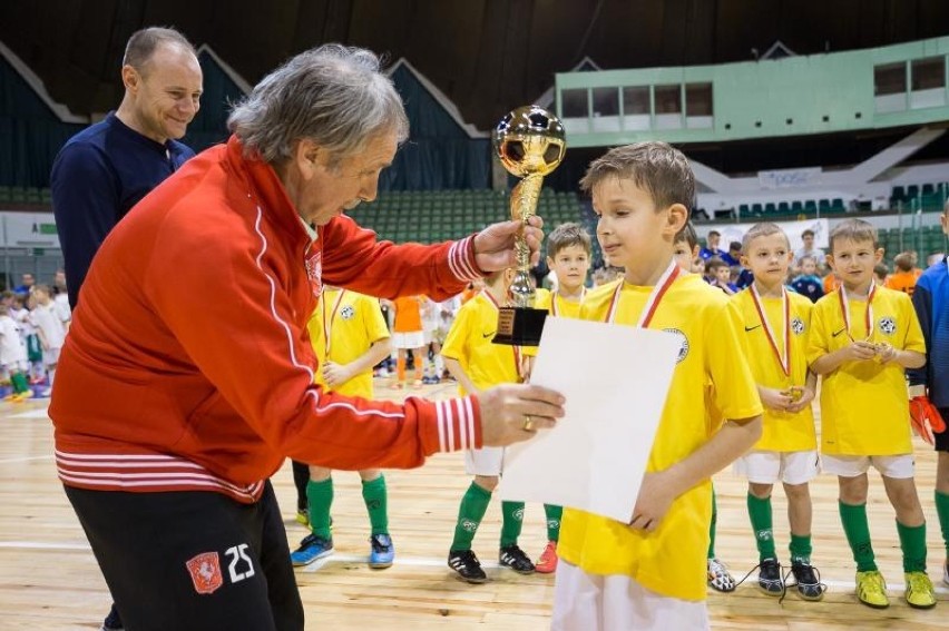 turniej FootballPro Cup Masters: Akademia Piłkarska Falubaz...