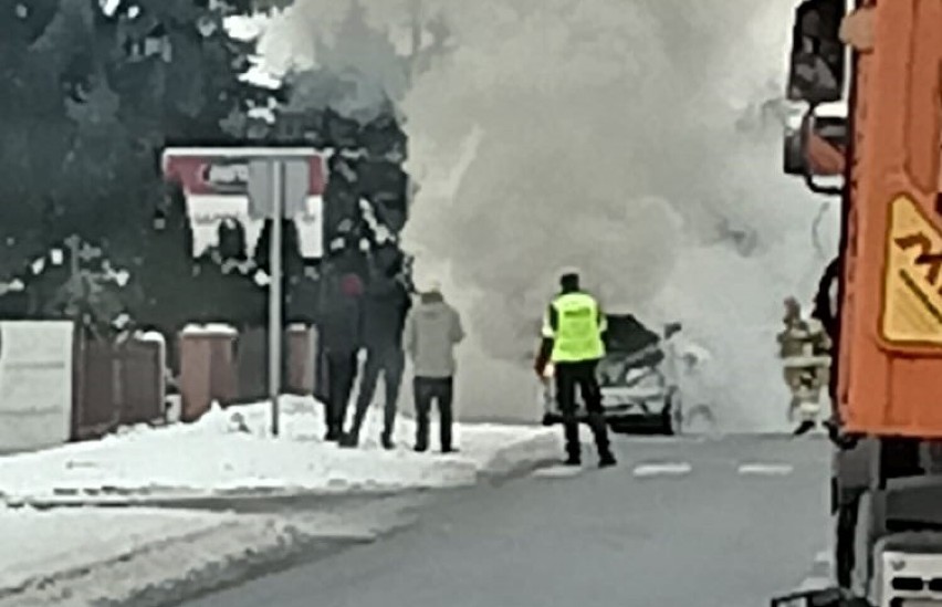 Płoną auta w powiecie szamotulskim. Pożar we wtorek, pożar w poniedziałek [FOTO]