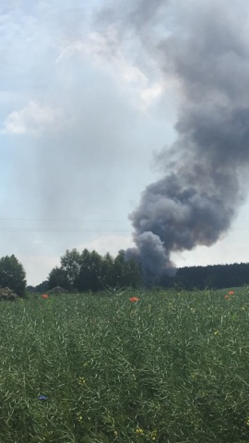 Pożar zakładu produkującego farby i lakiery poligraficzne w...