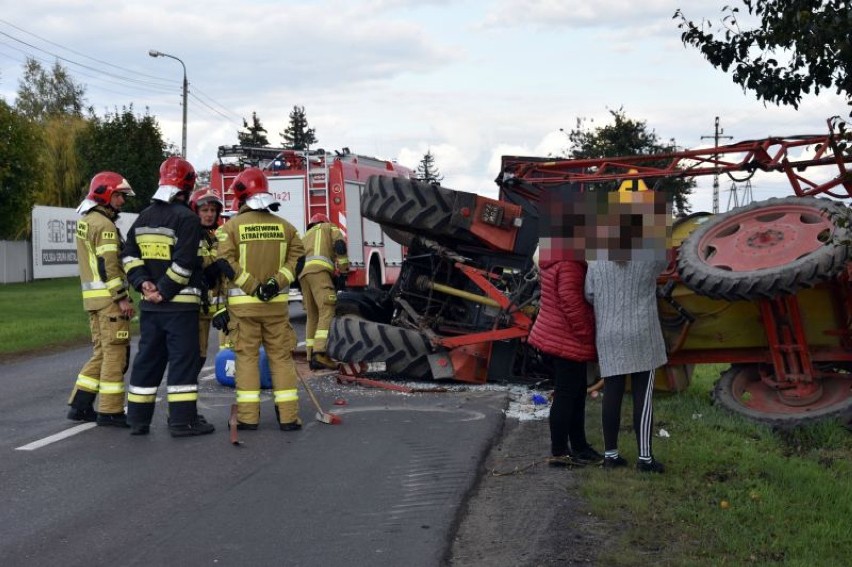 Wypadek na ul. Rolnej w Śremie. Tir zderzył się z ciągnikiem