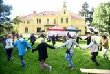 Piknik Tradycji w pałacu w Starym Kisielinie. Były tańce i nie tylko