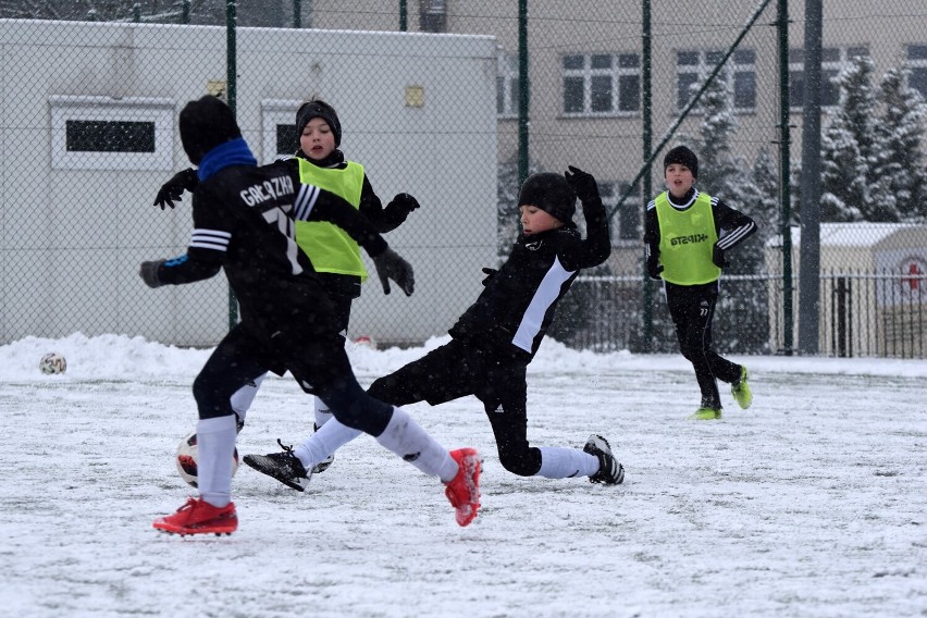 Skierniewice. Piłkarze będą mieli nowoczesne, kryte boisko