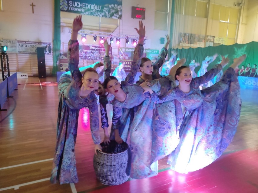 Chełmscy tańcerze odnieśli sukces podczas XV Ogólnopolskiego Turnieju Formacji Tanecznych. Zobacz zdjęcia