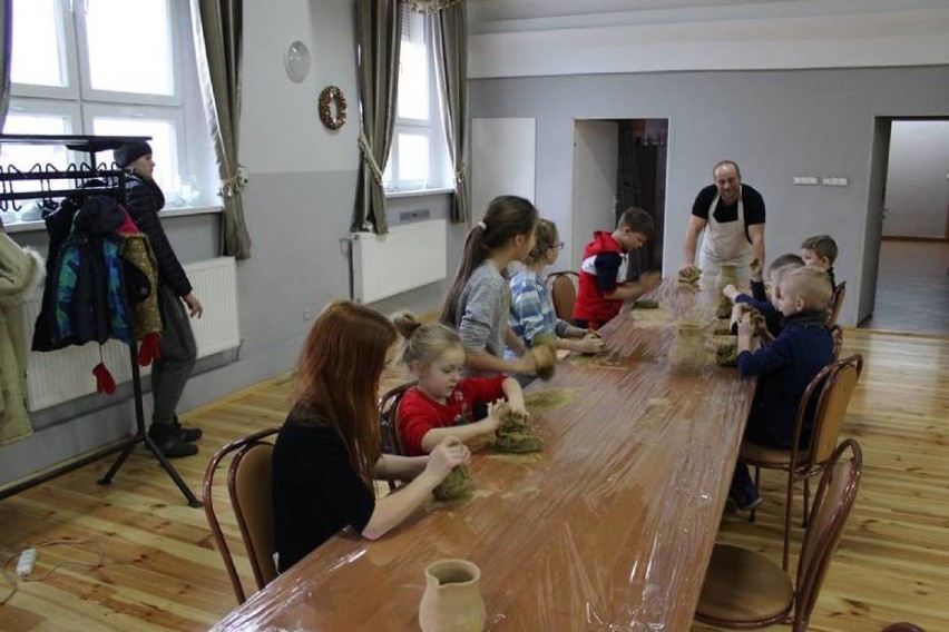 Dzieci będą miały okazję uczestniczyć w warsztatach garncarskich