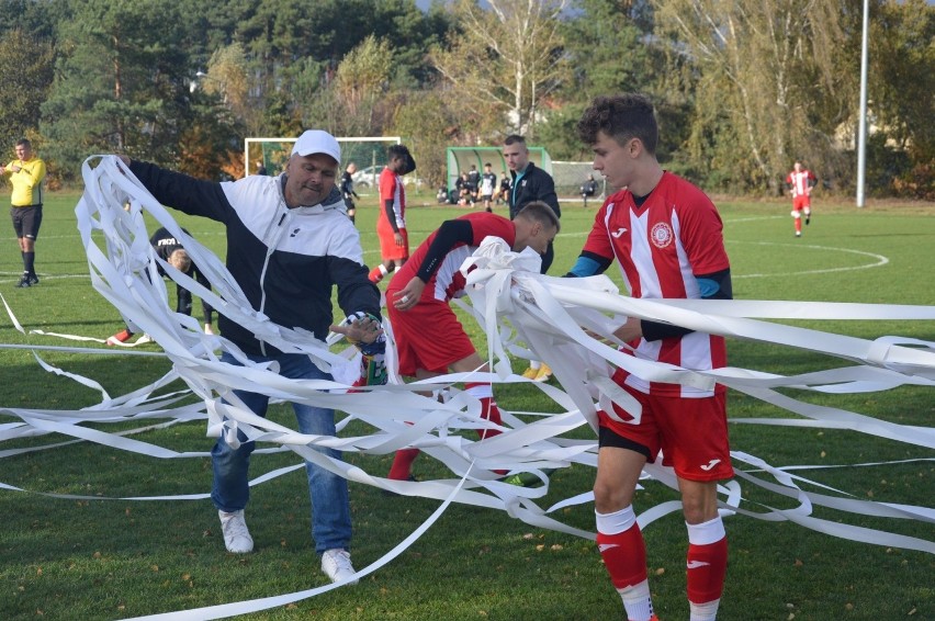 Piłkarze Zorzy Ochla pokonali Dozamet Nowa Sól 1:0.