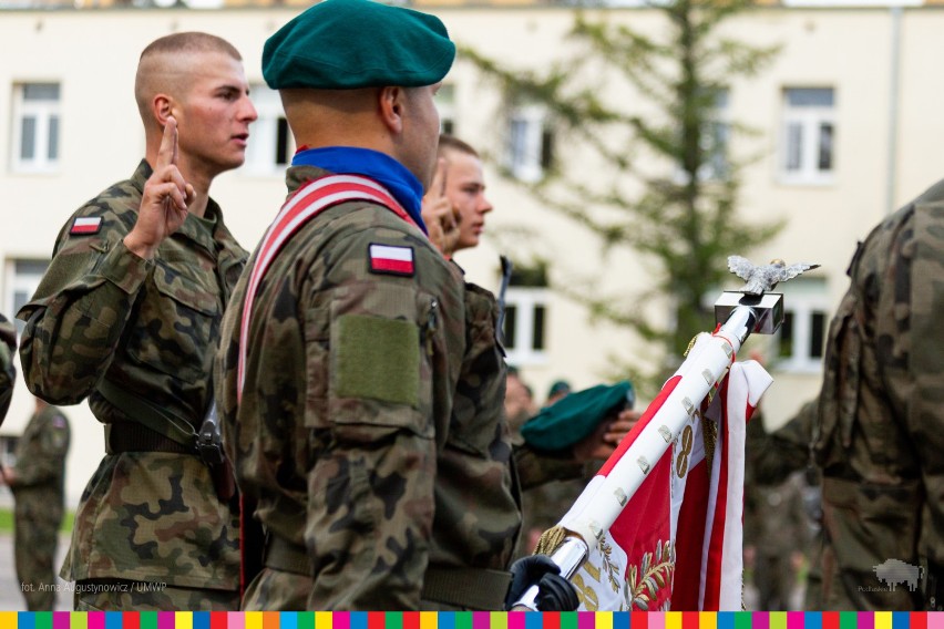 Białystok. Ślubowali najmłodsi żołnierze w 18. Białostockiego Pułku Rozpoznawczego [zdjęcia]