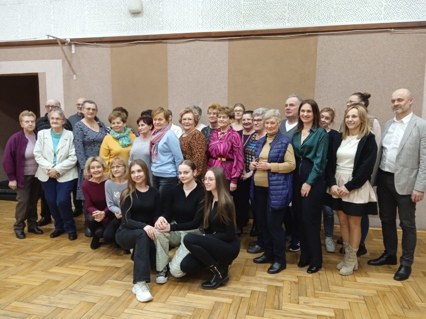 Metamorfozy na Dzień Kobiet w Karsznickim Klubie Seniora