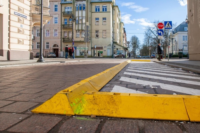 Separatory przy Cieszkowskiego i Słowackiego mają zapewnić...