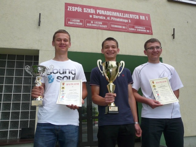 Sieradz. Sukces uczniów z ZSP nr1 w turnieju motoryzacyjnym.