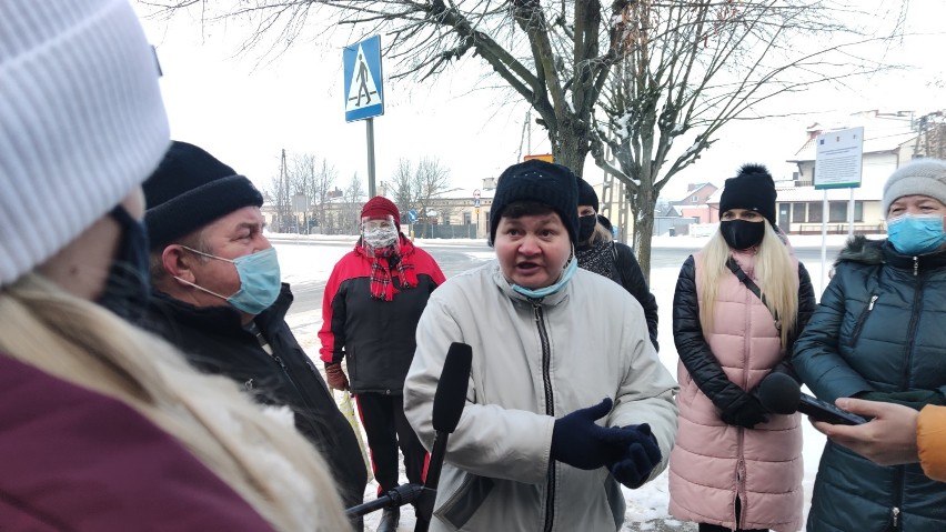 Moszczenica: mieszkańcy protestują przeciwko podwyżce opłat...