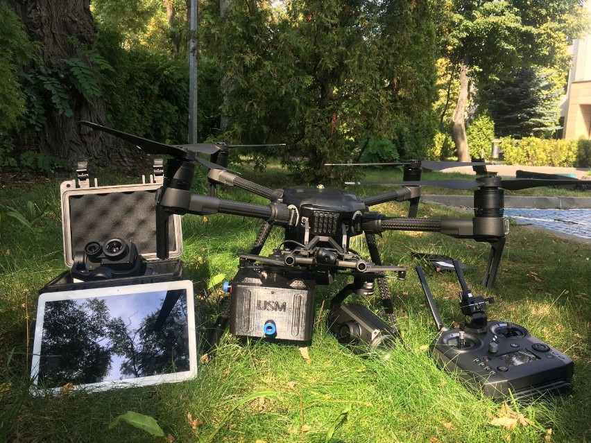 Nad Kielcami będzie latał dron antysmogowy i zaglądał do kominów. Już trafił do Urzędu Miasta (WIDEO)