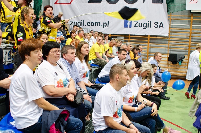 Międzynarodowy Turniej Giganci Siatkówki w Wieluniu. Skra Bełchatów przegrała z Berling Recycling Volleys[FOTO]