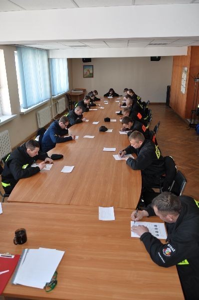 Szkolenia i egzaminy strażaków OSP [zdjęcia]