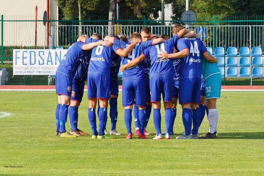 4 liga. Ekoball Stal Sanok - Polonia Przemyśl 1:0. Gol niemal z połowy Kamila Jakubowskiego [RELACJA, ZDJĘCIA]