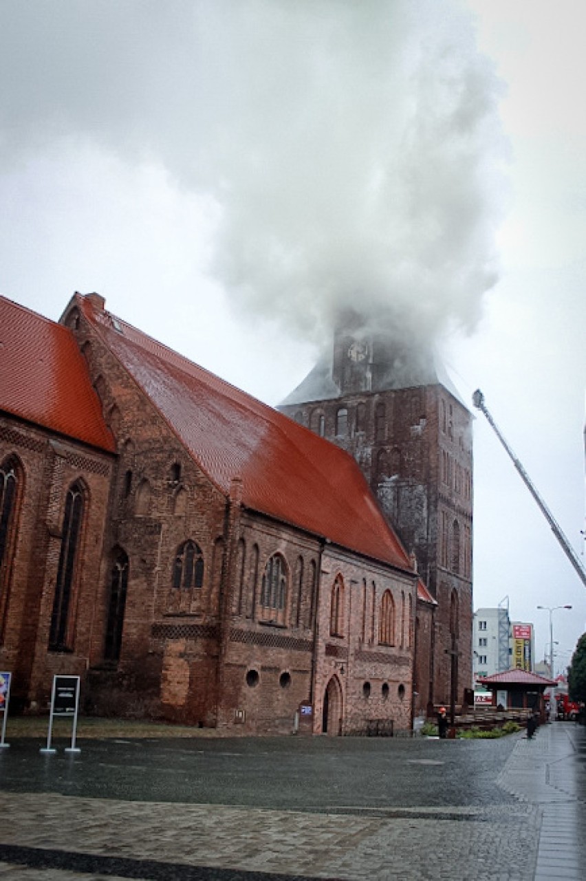 Pożar katedry w Gorzowie 1 lipca 2017 r. Zdjęcie Wojciecha...