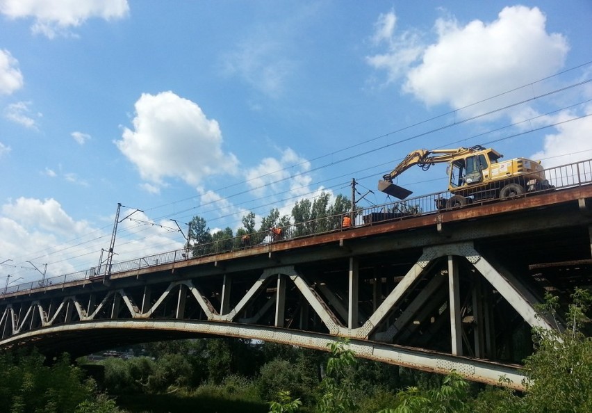 Remont mostu średnicowego zakończy się 1 września