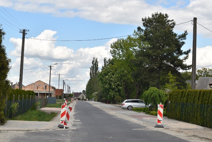 Trwa remont drogi gminnej w Broniszewicach