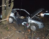Zderzenie samochodu z drzewem. Zginęła 13-latka
