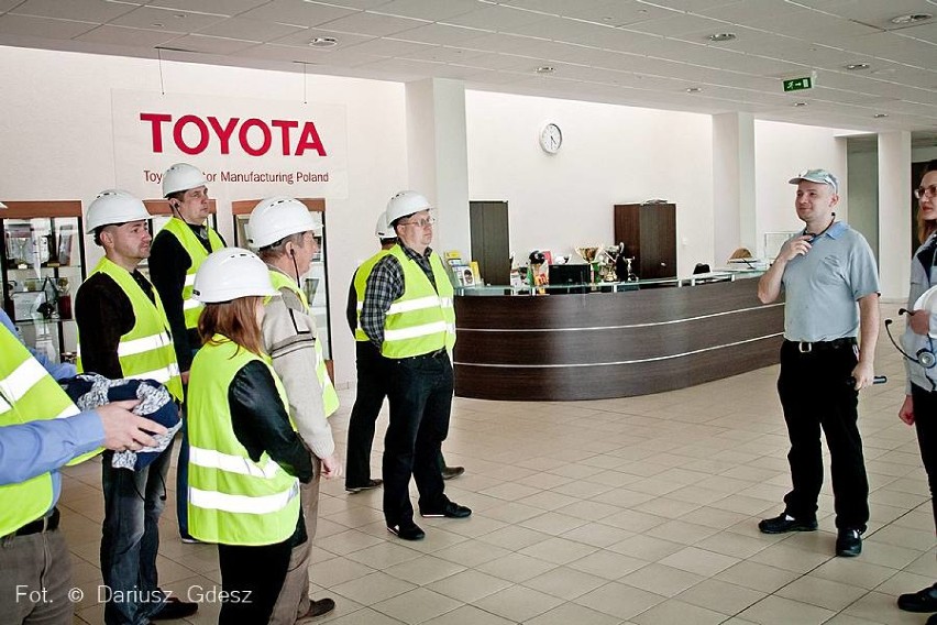 Czytelnicy Panoramy Wałbrzyskiej zwiedzili fabrykę Toyoty