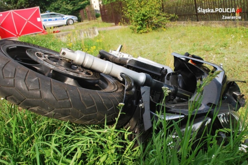 Wypadek na ul. 1 Maja w Ogrodzieńcu. Zginął motocyklista 
