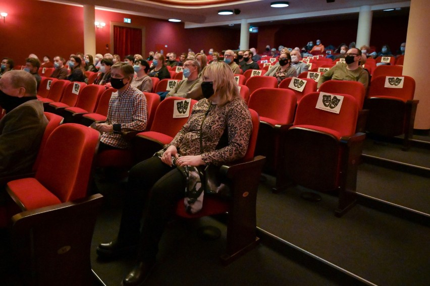 Dyskusyjny Klub Filmowy w Grudziądzu przyciągnął tłumy. Wyświetlono film "Małe szczęścia"