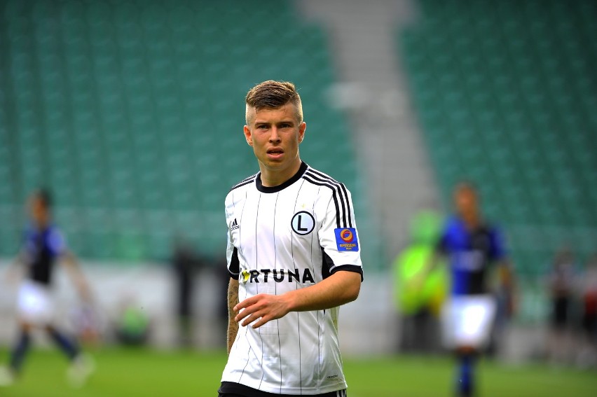 Legia - GKS Bełchatów. "Skacowana" Legia podejmuje groźny...